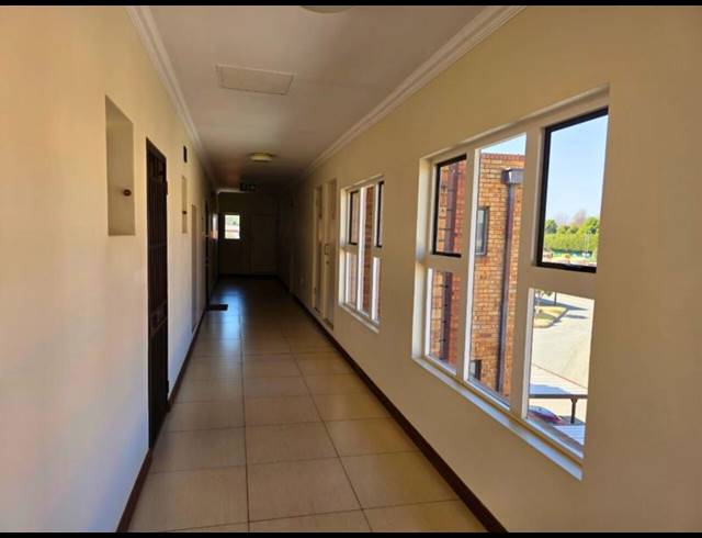 1 BEDROOM PROPERTY TO RENT IN BRENTWOOD